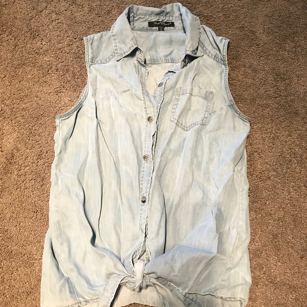 Chambray tank with tie